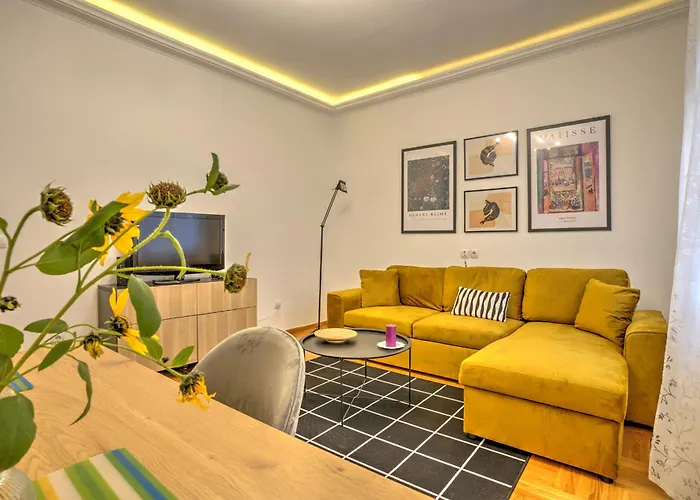 Belgrade City Center Modern Apartment