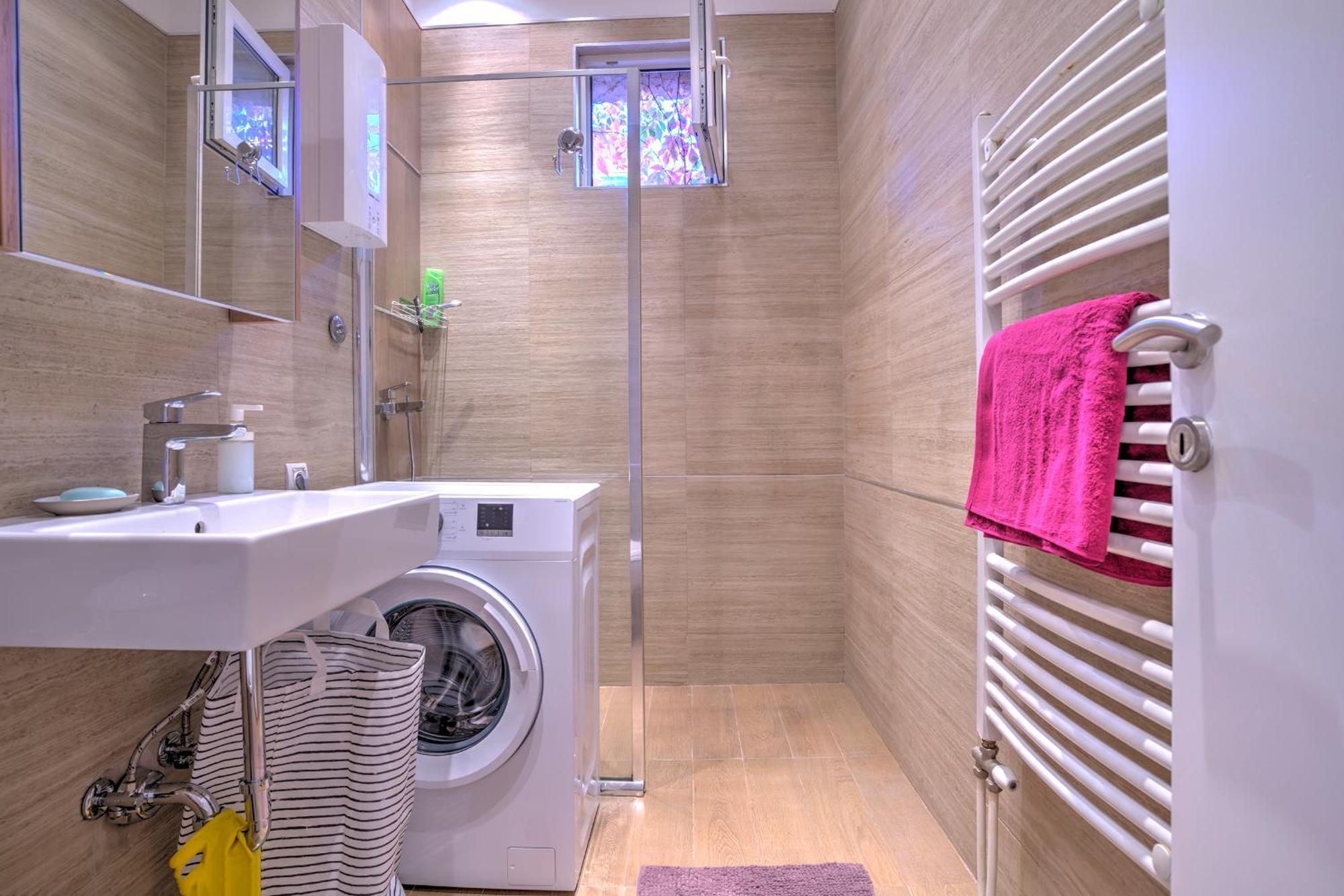 Center Modern Apartment